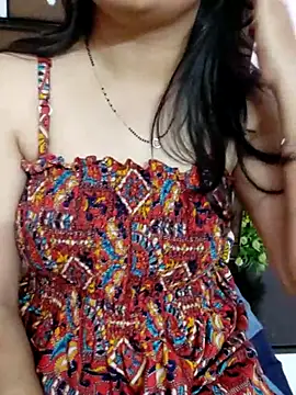 Snapshot of santurmom chatting on 02.20.25 santurmom online show from 02.20.25