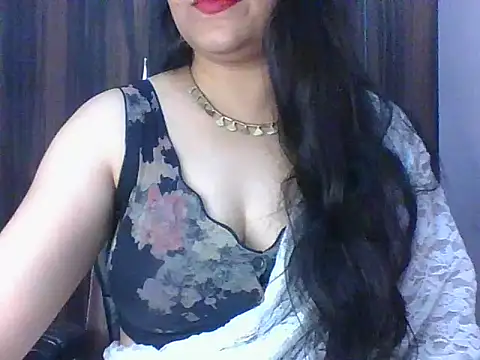 Snapshot of santurmom chatting on 07.03.26 santurmom online show from 07.03.26