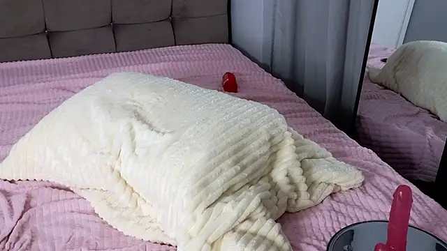 magnificent angel online show from 03.15.25