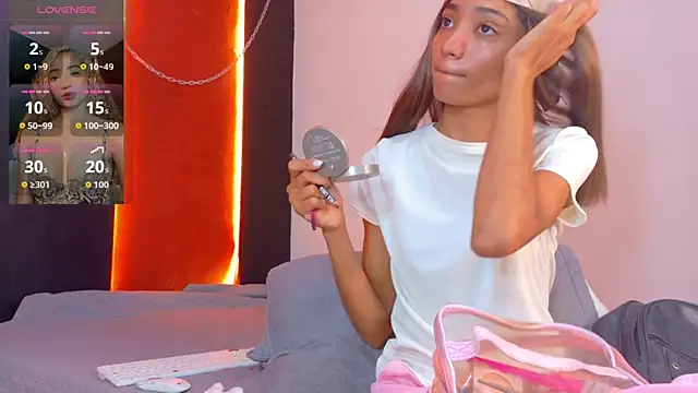 Charlotte Love10 online show from 02.25.26