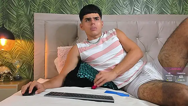 Snapshot of Nathaniel_Park chatting on 12.20.24 Nathaniel Park online show from 12.20.24