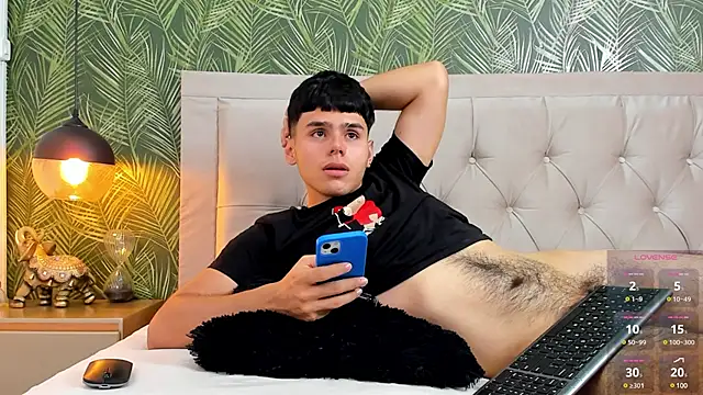 Snapshot of Nathaniel_Park chatting on 01.09.25 Nathaniel Park online show from 01.09.25