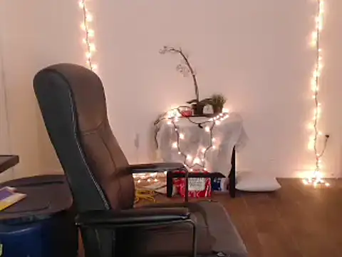 AlyssiaAmoreXO online show from 01.03.25
