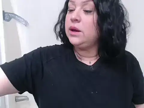 AlyssiaAmoreXO online show from 01.17.25