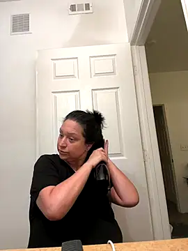 Snapshot of AlyssiaAmoreXO chatting on 10.07.25 AlyssiaAmoreXO online show from 10.07.25