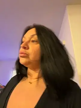 Snapshot of AlyssiaAmoreXO chatting on 10.26.25 AlyssiaAmoreXO online show from 10.26.25