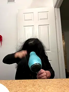 Snapshot of AlyssiaAmoreXO chatting on 11.05.25 AlyssiaAmoreXO online show from 11.05.25