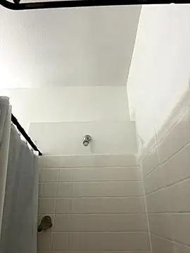 AlyssiaAmoreXO online show from 12.04.25