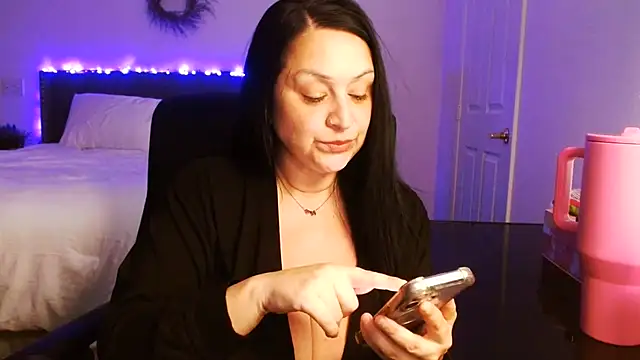 Snapshot of AlyssiaAmoreXO chatting on 07.31.26 AlyssiaAmoreXO online show from 07.31.26