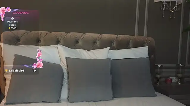 Snapshot of AnnieStylesx chatting on 03.20.25 AnnieStylesx online show from 03.20.25