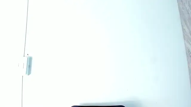 Snapshot of Sexual_Desirests chatting on 02.10.25 Sexual Desirests online show from 02.10.25