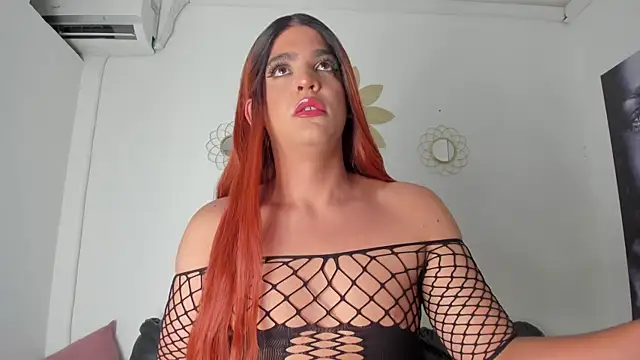 Snapshot of Sexual_Desirests chatting on 02.13.25 Sexual Desirests online show from 02.13.25