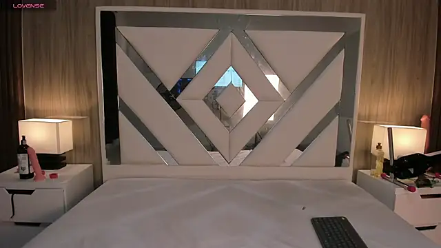 ValentinaThomas online show from 09.20.25