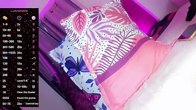 sofi doll 23 online show from 10.14.25