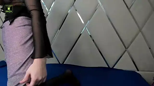 YukoFanee online show from 12.12.24