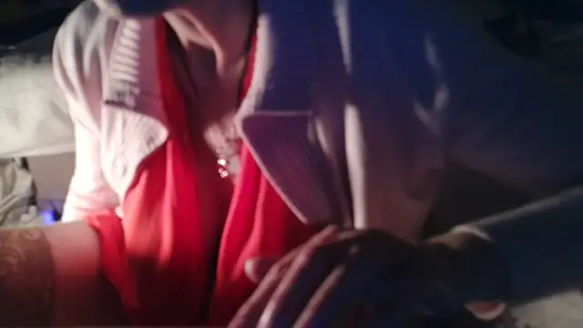 Snapshot of VeneRed chatting on 02.17.25 VeneRed online show from 02.17.25