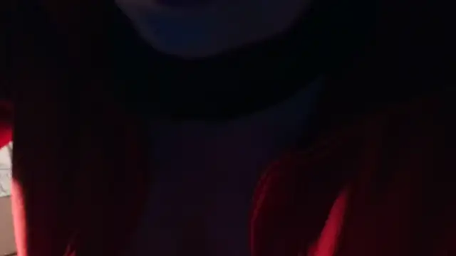 Snapshot of VeneRed chatting on 03.04.25 VeneRed online show from 03.04.25