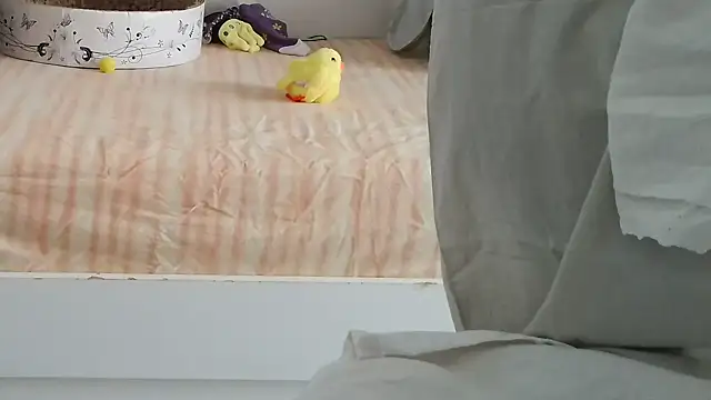 Snapshot of VeneRed chatting on 09.09.25 VeneRed online show from 09.09.25