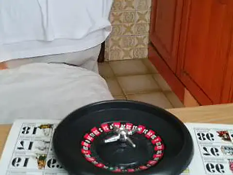 Snapshot of VeneRed chatting on 10.23.25 VeneRed online show from 10.23.25