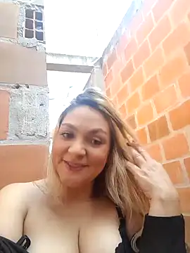 Snapshot of MalorySweet chatting on 12.25.24 MalorySweet online show from 12.25.24