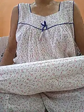 Snapshot of Melody_Shyla chatting on 10.17.25 Melody Shyla online show from 10.17.25