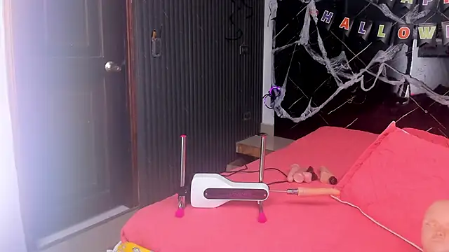 Snapshot of cloee-rabbyt chatting on 11.02.25 cloee-rabbyt online show from 11.02.25