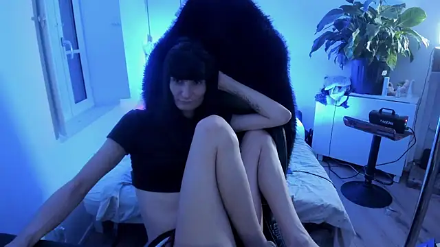 Snapshot of CeriseLapine chatting on 09.29.25 CeriseLapine online show from 09.29.25