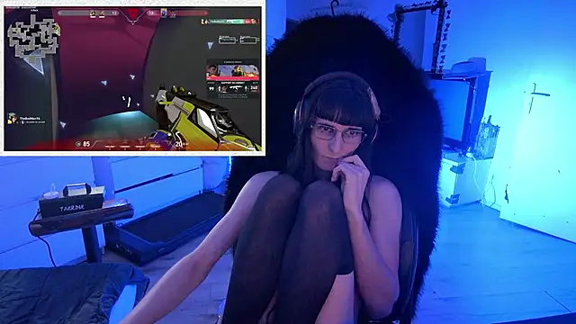 Snapshot of CeriseLapine chatting on 10.24.25 CeriseLapine online show from 10.24.25