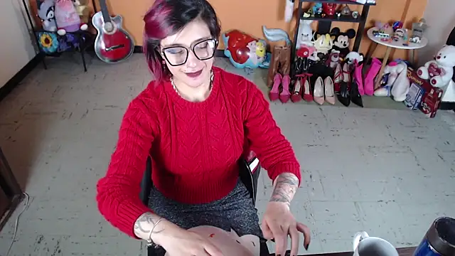 MissMiia2 online show from 01.06.25