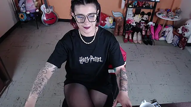 MissMiia2 online show from 01.09.25