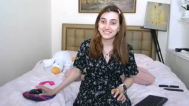 Snapshot of Iren chatting on 06.14.26 Iren online show from 06.14.26