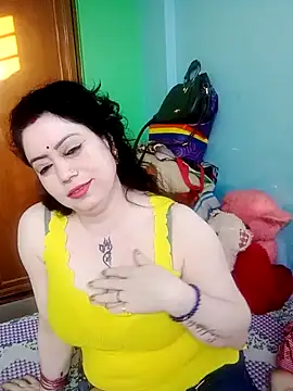 Snapshot of Raja_Ranii chatting on 02.14.25 Raja Ranii online show from 02.14.25