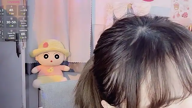 Snapshot of Carly_1 chatting on 02.20.25 Carly 1 online show from 02.20.25