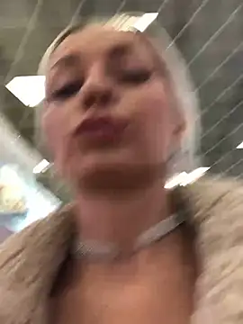 Snapshot of Diamond_Bunny_ chatting on 12.10.24 Diamond Bunny online show from 12.10.24