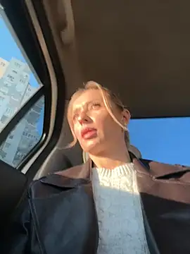 Diamond Bunny  online show from 01.16.26