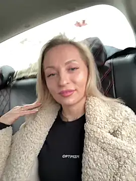 Diamond Bunny  online show from 02.27.26