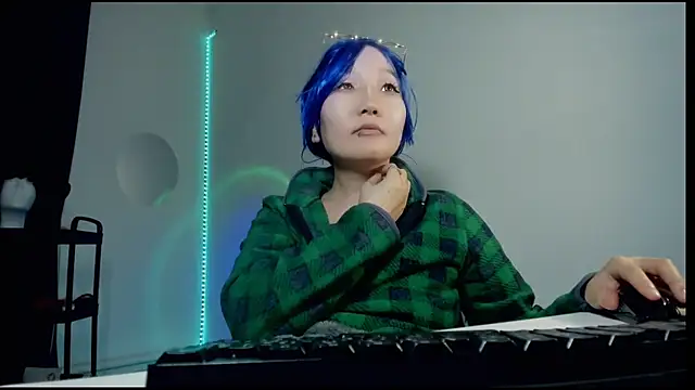 himeros goddess online show from 01.17.25