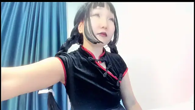 himeros goddess online show from 09.17.25