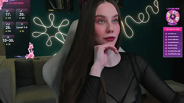 Snapshot of katie_taylorr chatting on 04.07.26 katie taylorr online show from 04.07.26