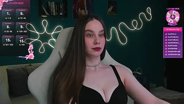 Snapshot of katie_taylorr chatting on 05.10.26 katie taylorr online show from 05.10.26
