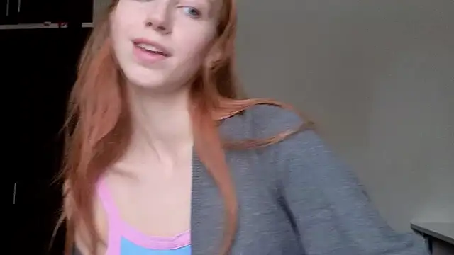 Snapshot of Mary_Av chatting on 03.17.25 Mary Av online show from 03.17.25