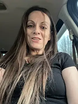 DavinaRay online show from 02.06.25