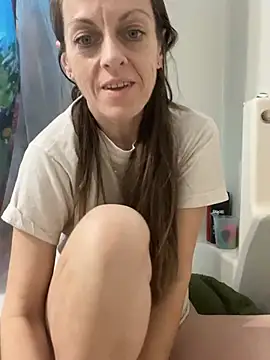 DavinaRay online show from 02.18.25