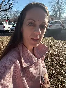 DavinaRay online show from 02.23.25