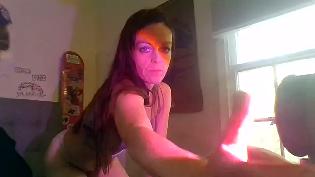 DavinaRay online show from 10.30.25