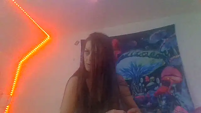 DavinaRay online show from 11.02.25