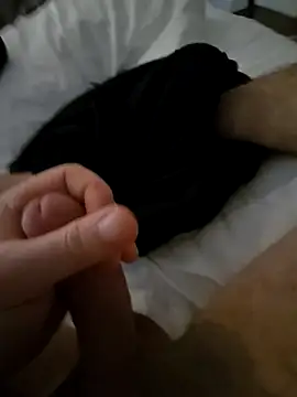 Snapshot of henrylawren6 chatting on 02.12.25 henrylawren6 online show from 02.12.25