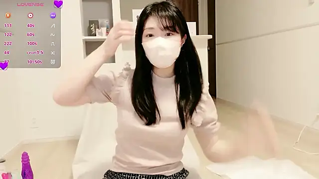 Snapshot of IORio2 chatting on 10.02.25 IORio2 online show from 10.02.25