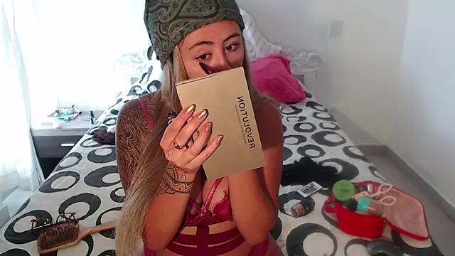 Snapshot of nube_333 chatting on 12.04.24 nube 333 online show from 12.04.24