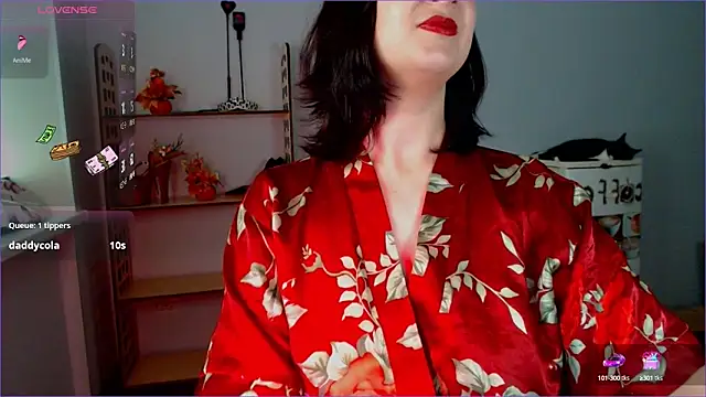 Snapshot of Goddess_Sophie chatting on 10.03.25 Goddess Sophie online show from 10.03.25